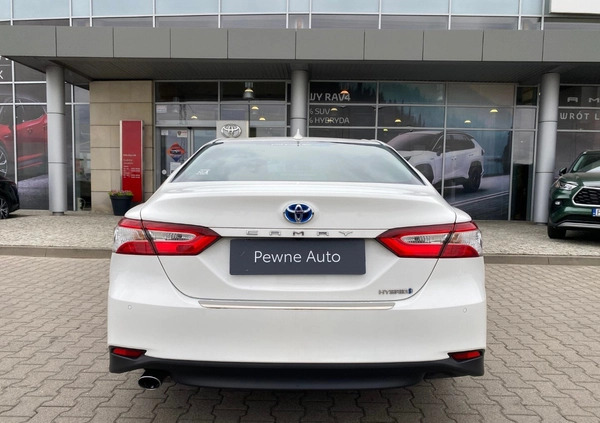 Toyota Camry cena 109900 przebieg: 97266, rok produkcji 2020 z Kalisz małe 562